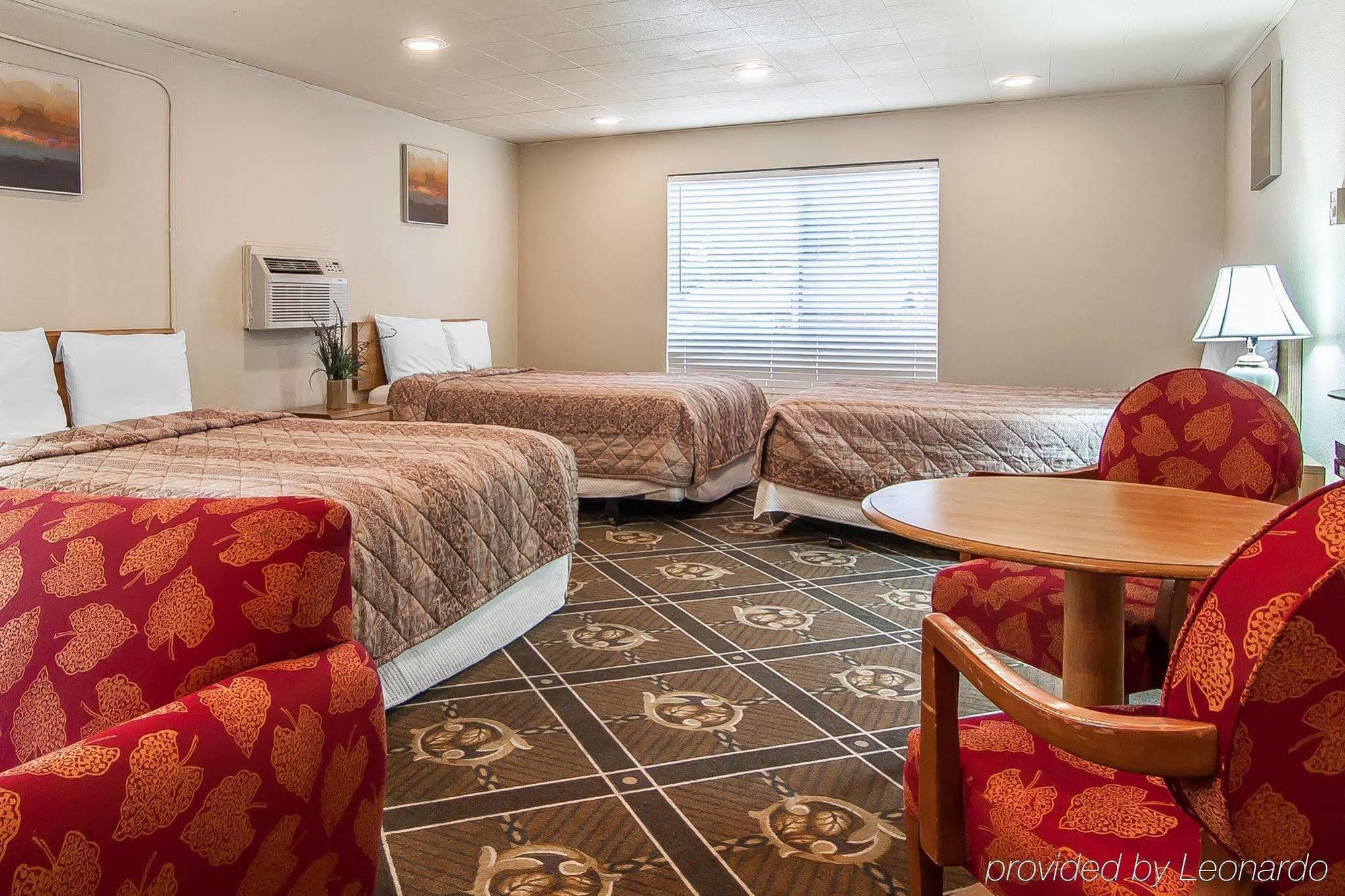 Old Mill & Suites Bend Bagian luar foto