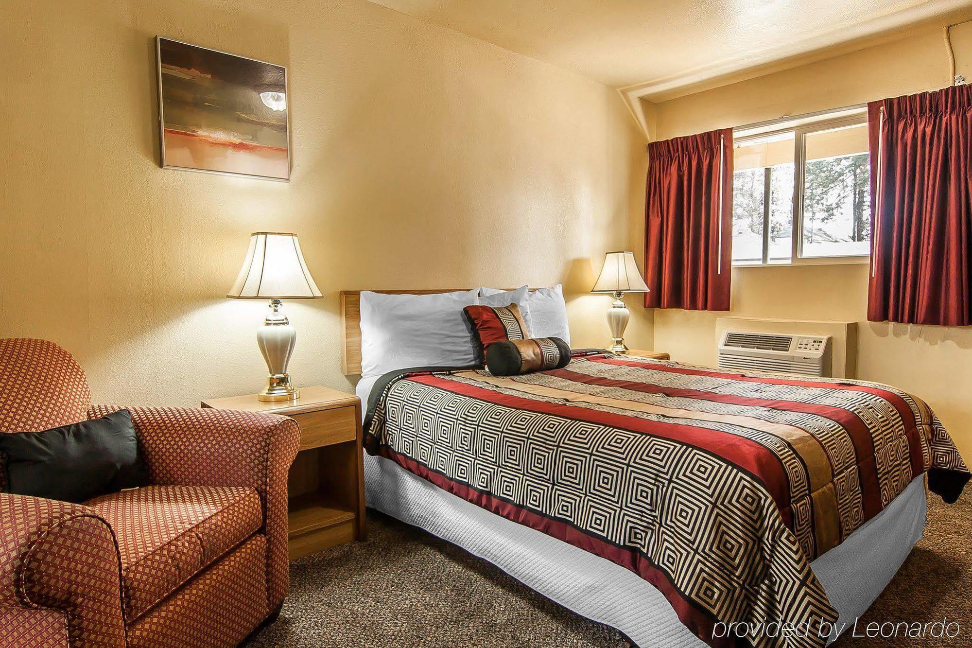 Old Mill & Suites Bend Bagian luar foto
