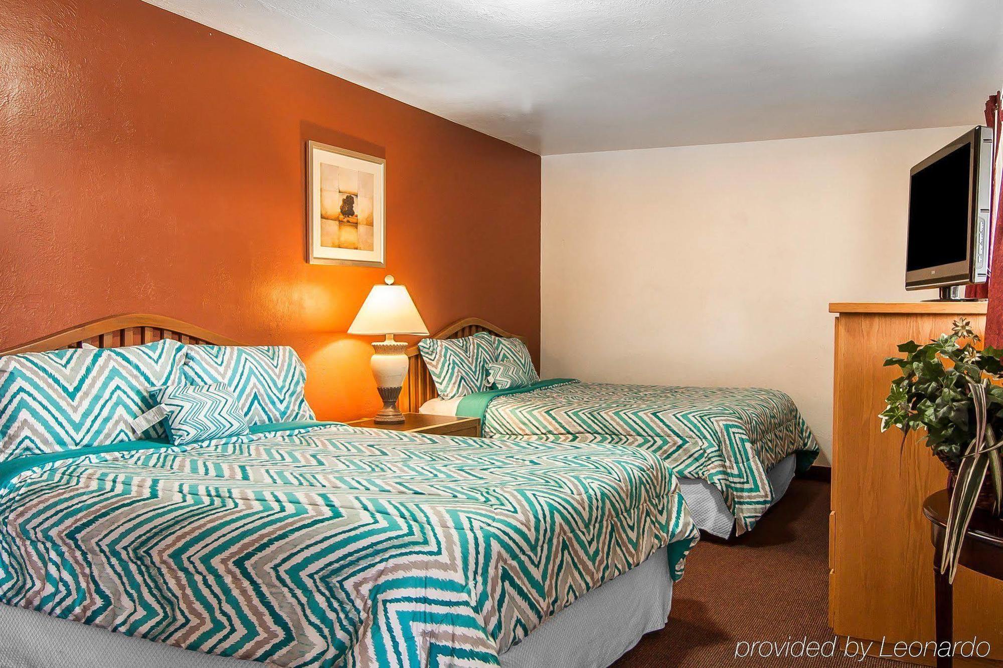 Old Mill & Suites Bend Bagian luar foto